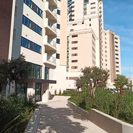 Kings Wharf Studio: Retreat With Pools And Gym *
